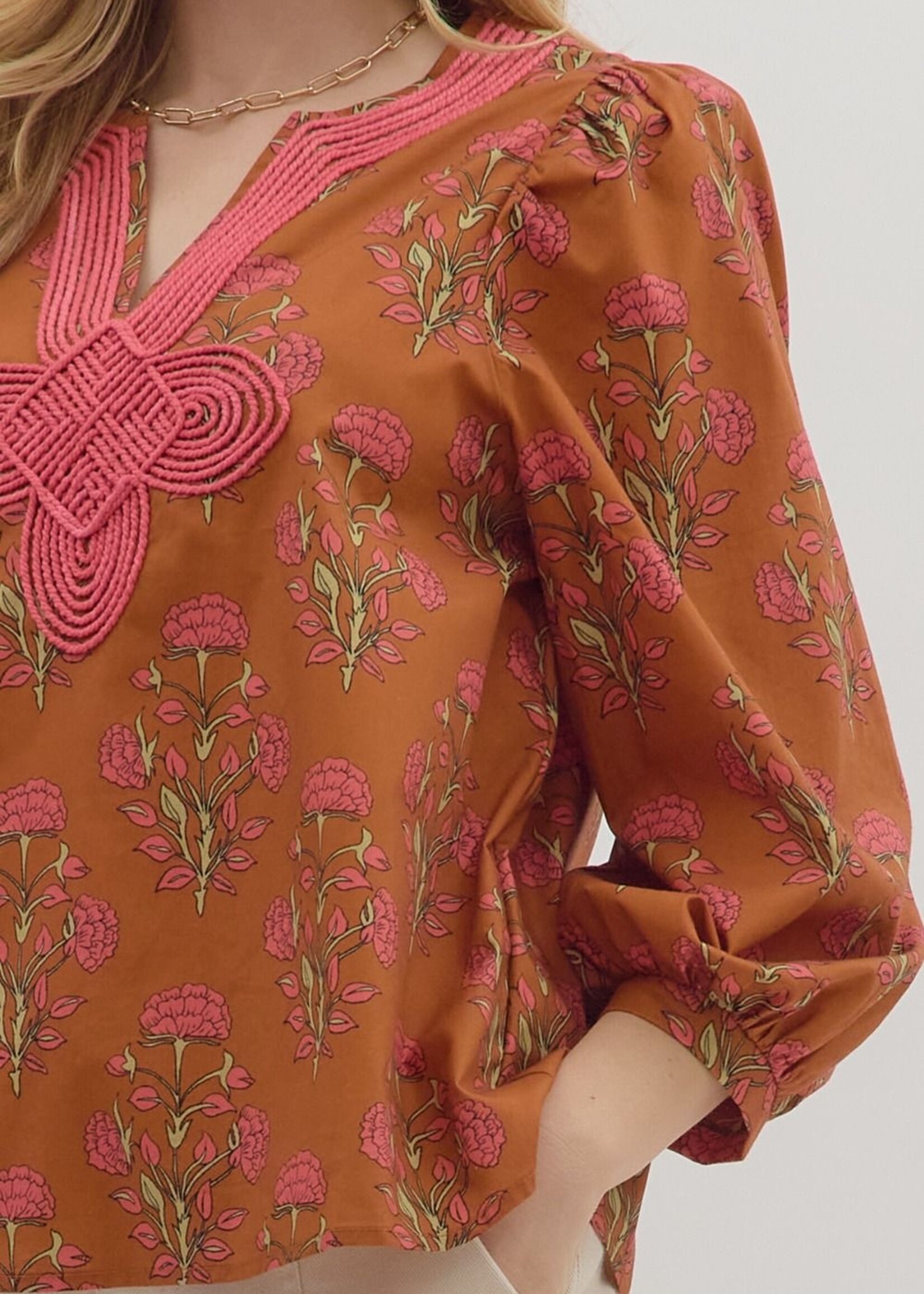 ETO ETO Floral Embroidered Trim Top