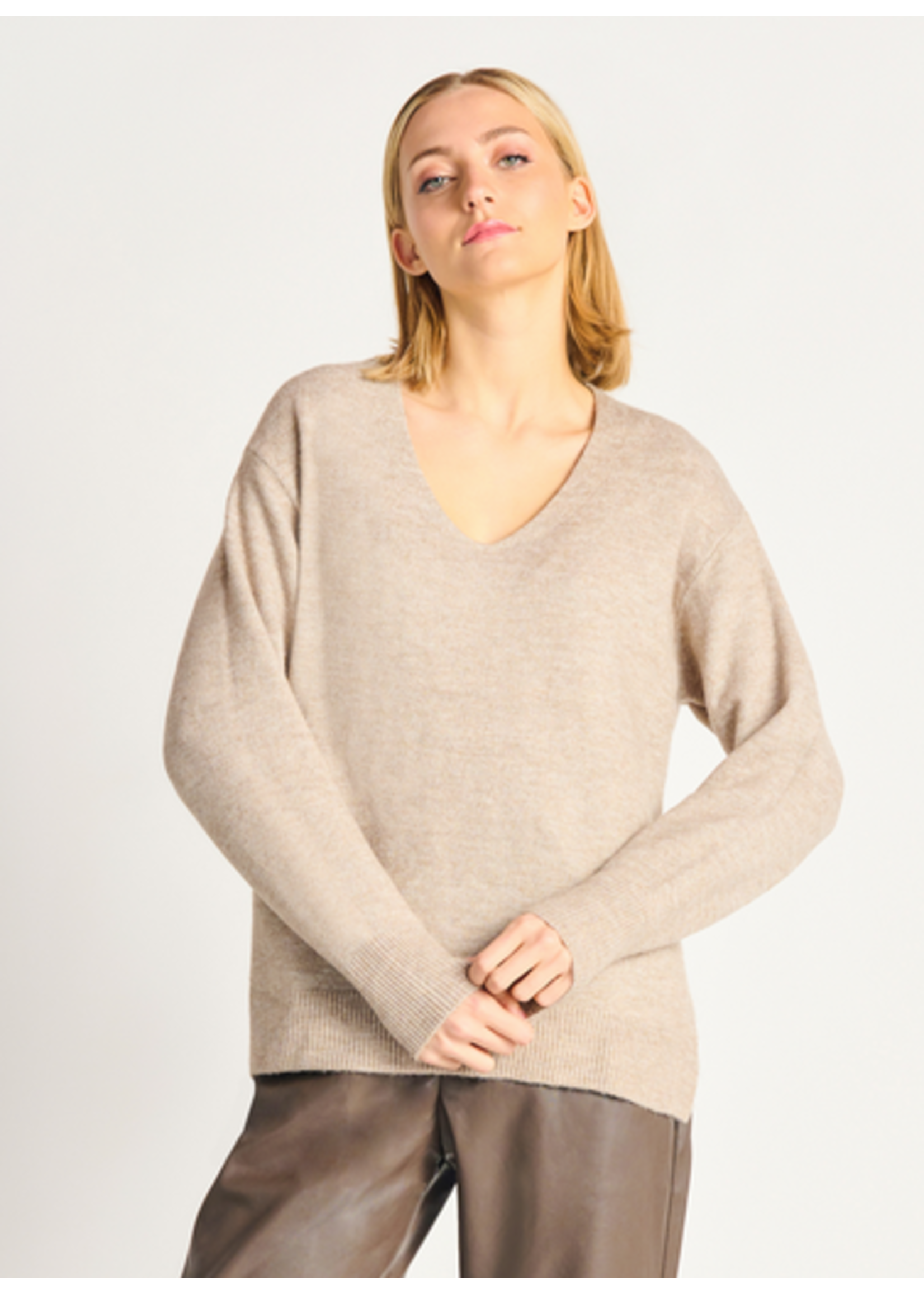 Dex Slit Hem Sweater - Wink Boutiques