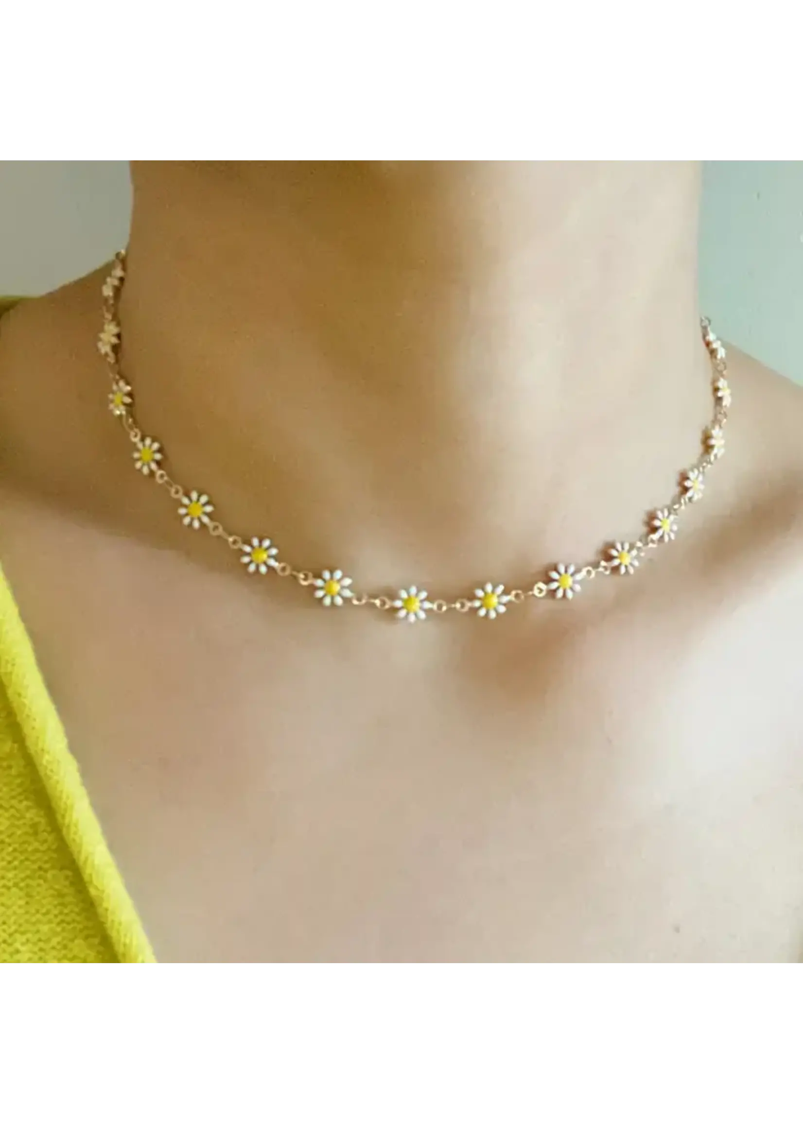 Ellison Young EY Daisy Necklace