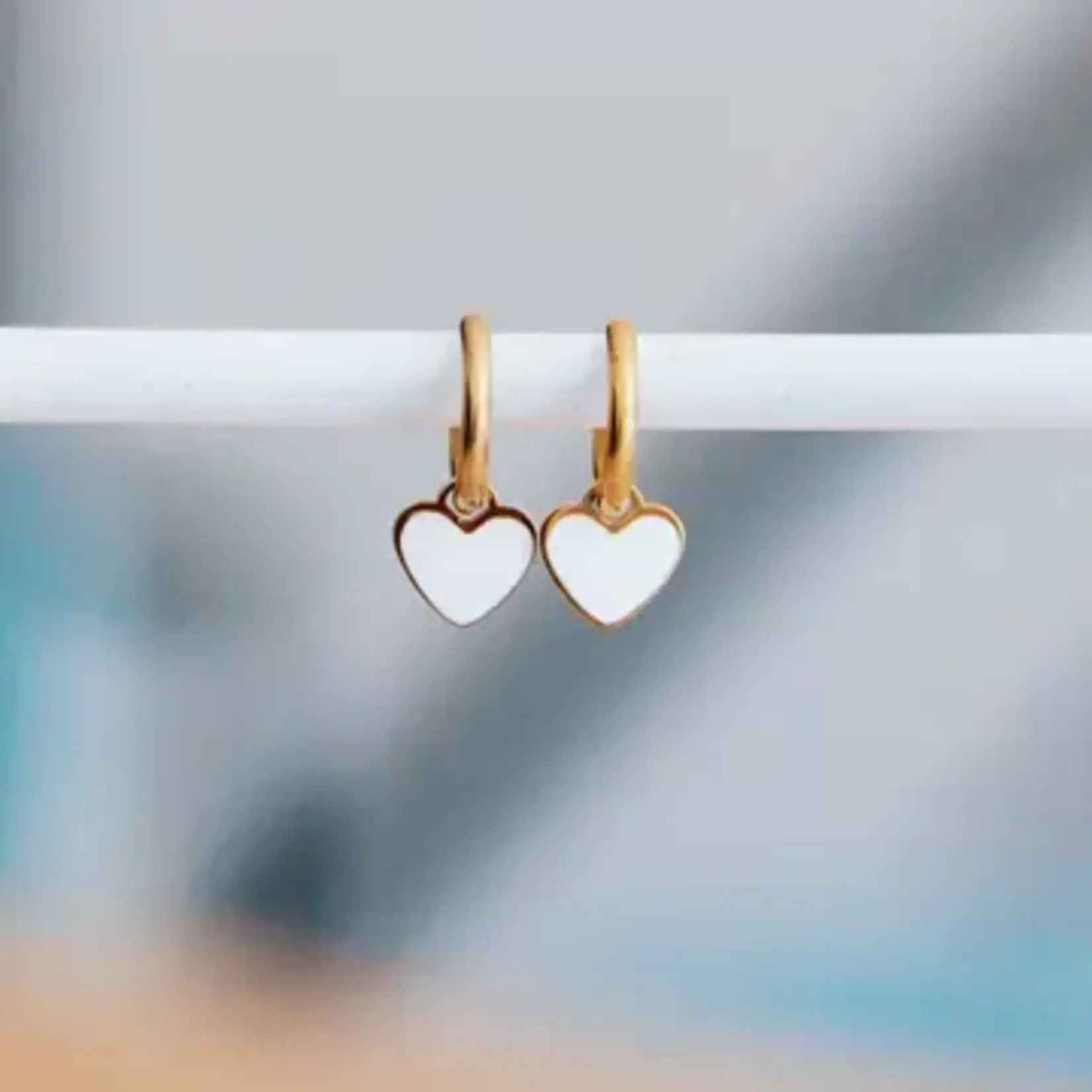 Bazou B Heart Earrings White/Gold