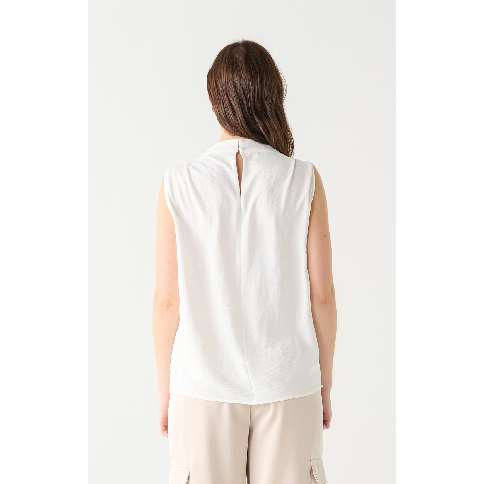 Dex Dex White Crepe Top