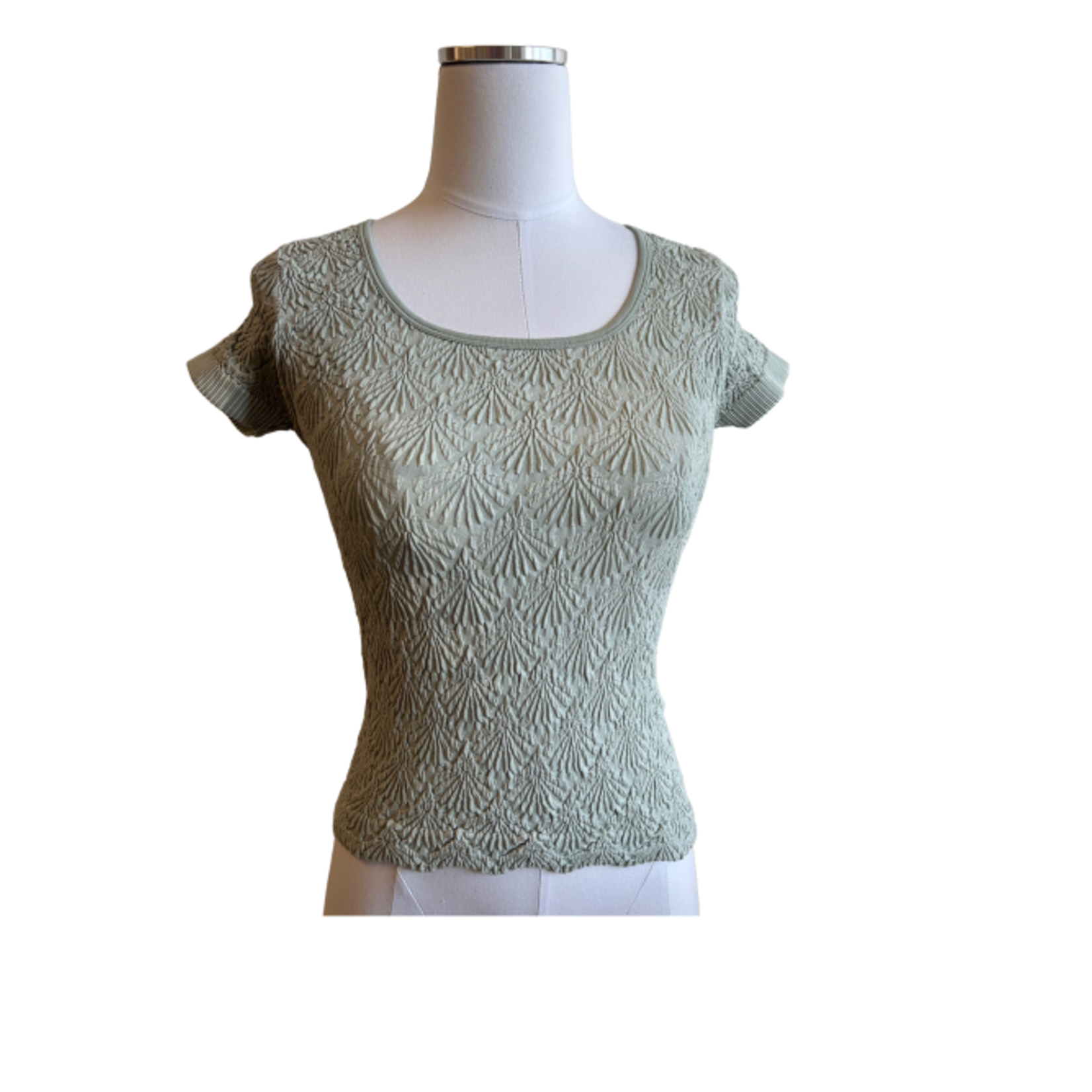 Hem & Thread Seamless Textured Scoop Tee