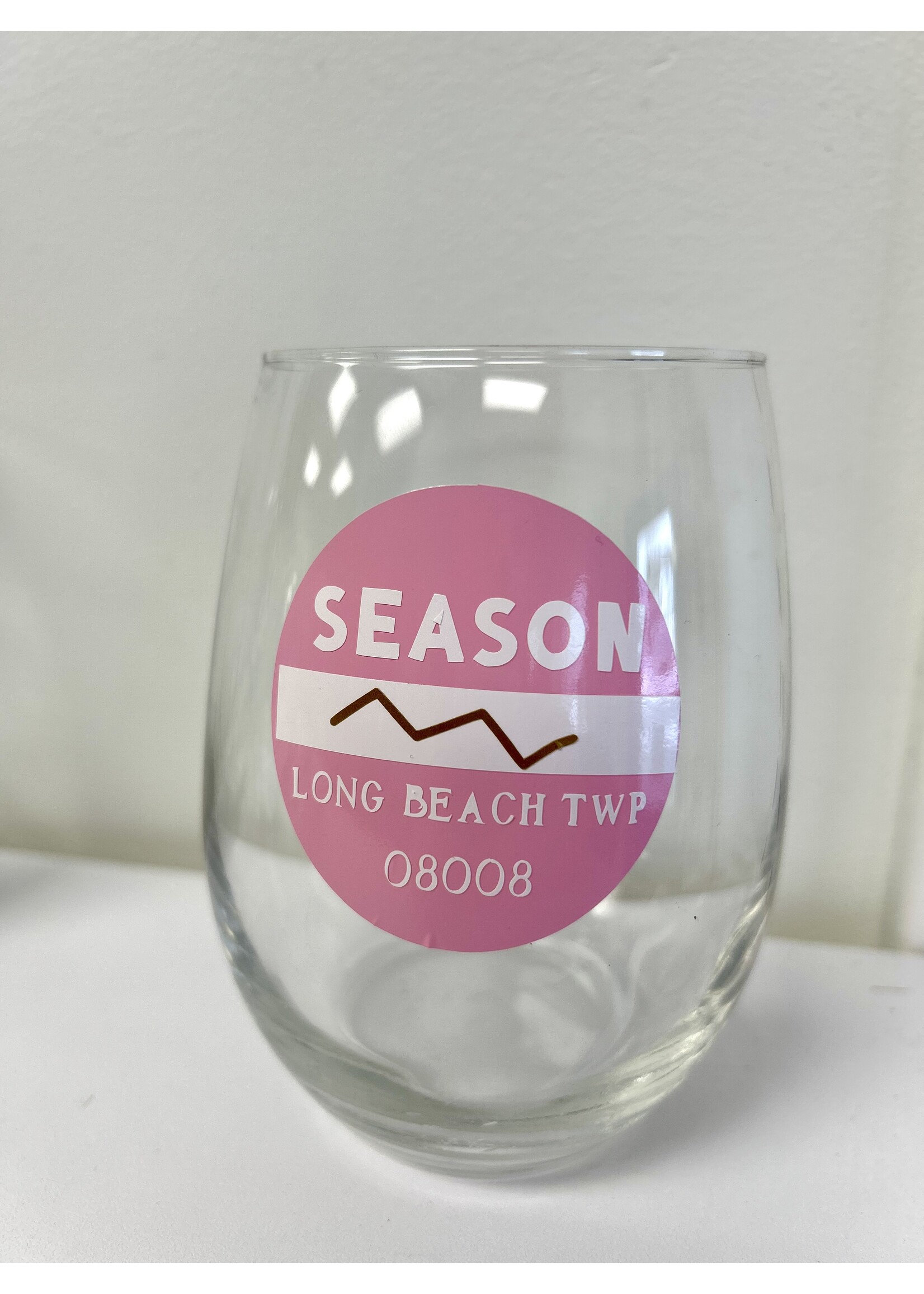 Lindsay LBT Beach Badge Wine Glass