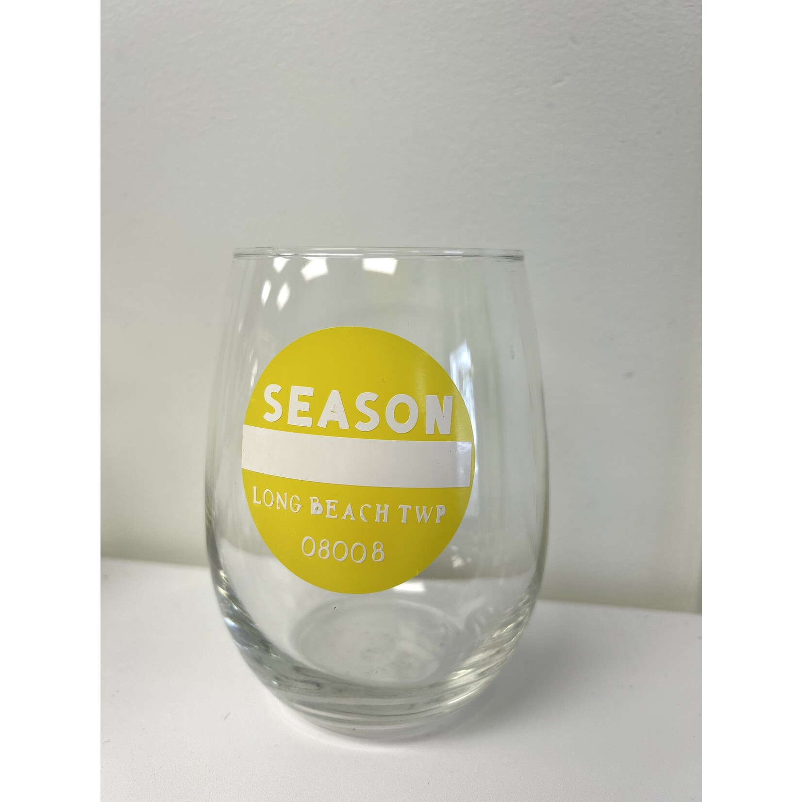 Lindsay LBT Beach Badge Wine Glass