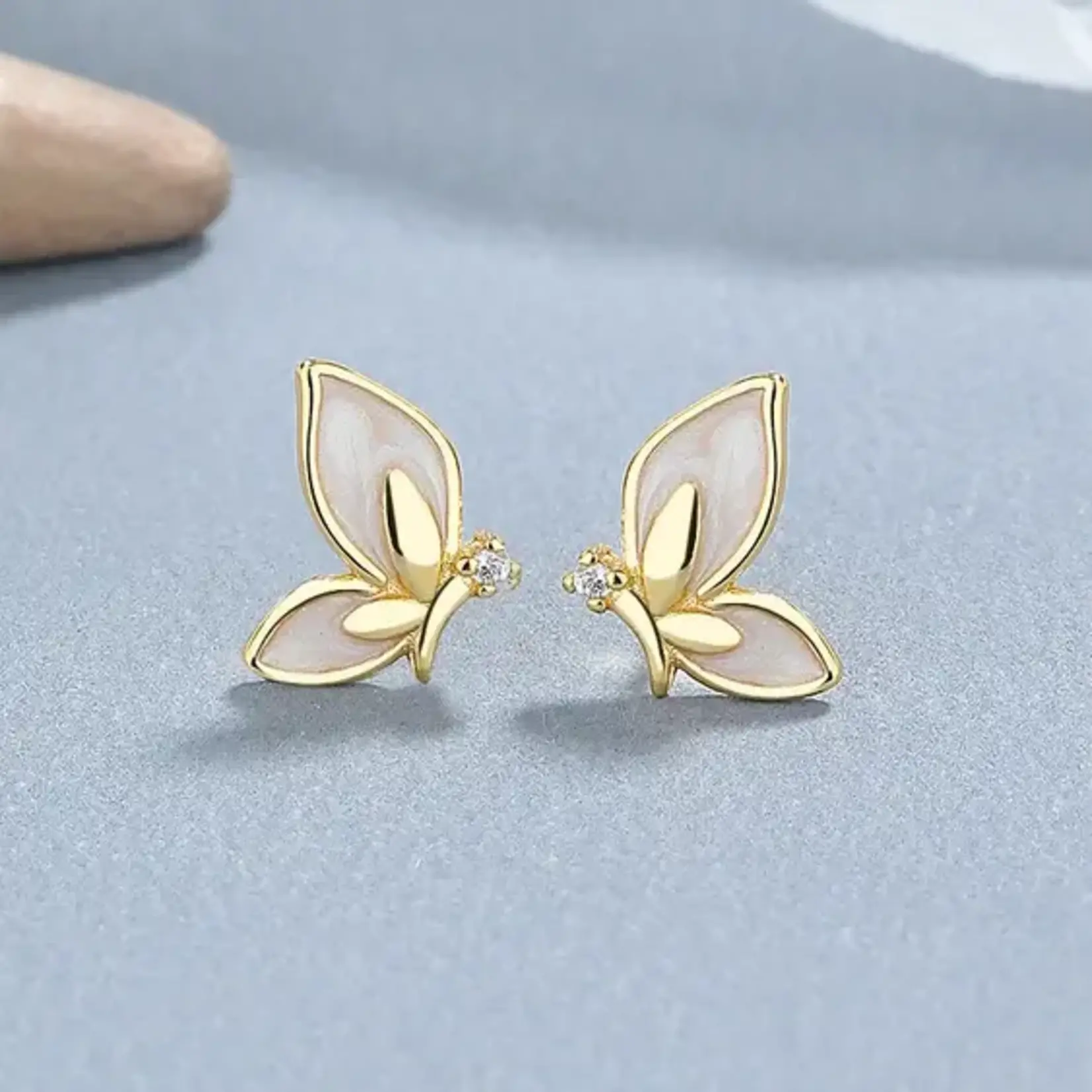 Perimade P Butterfly stud Earring