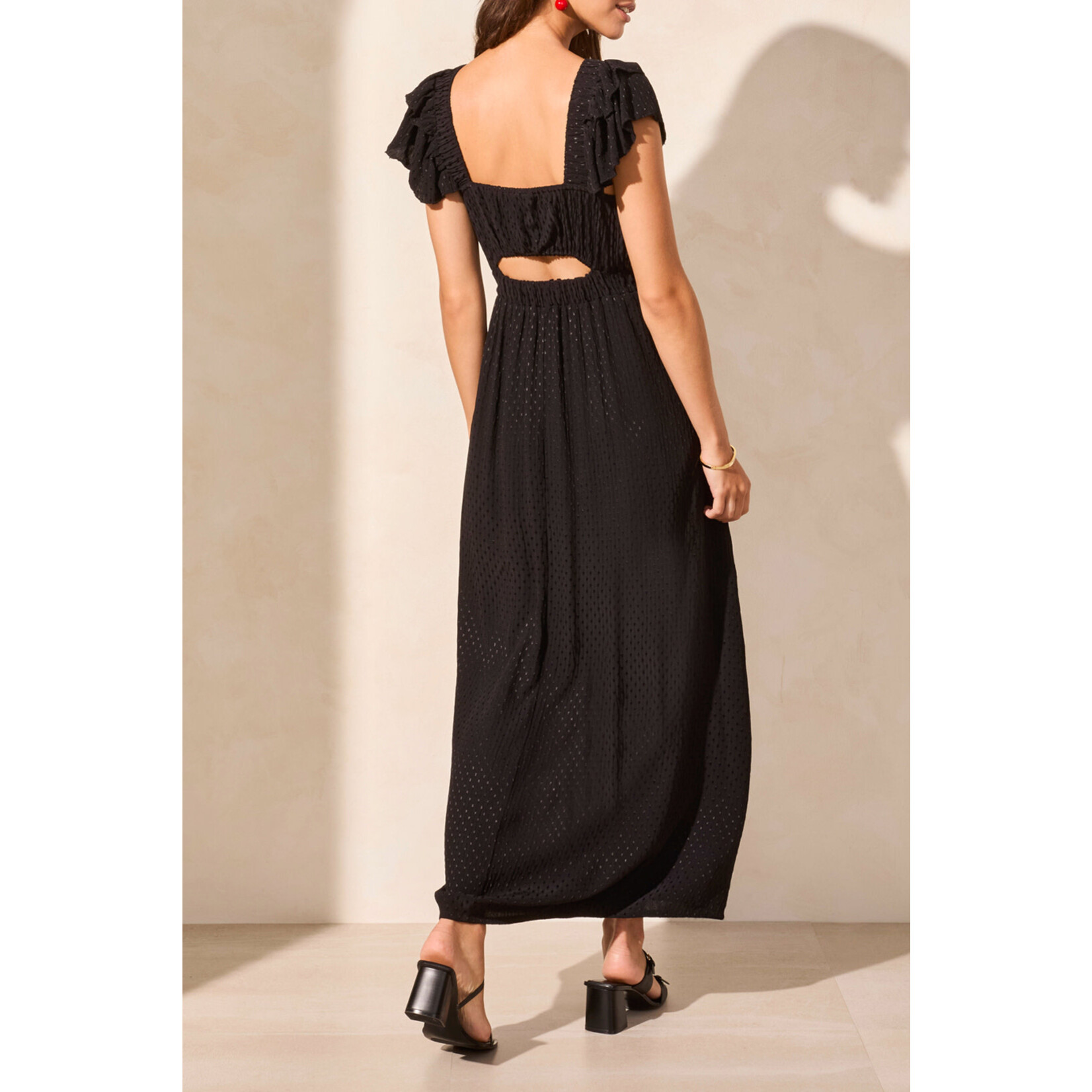 Tribal T Black Cut out  Maxi