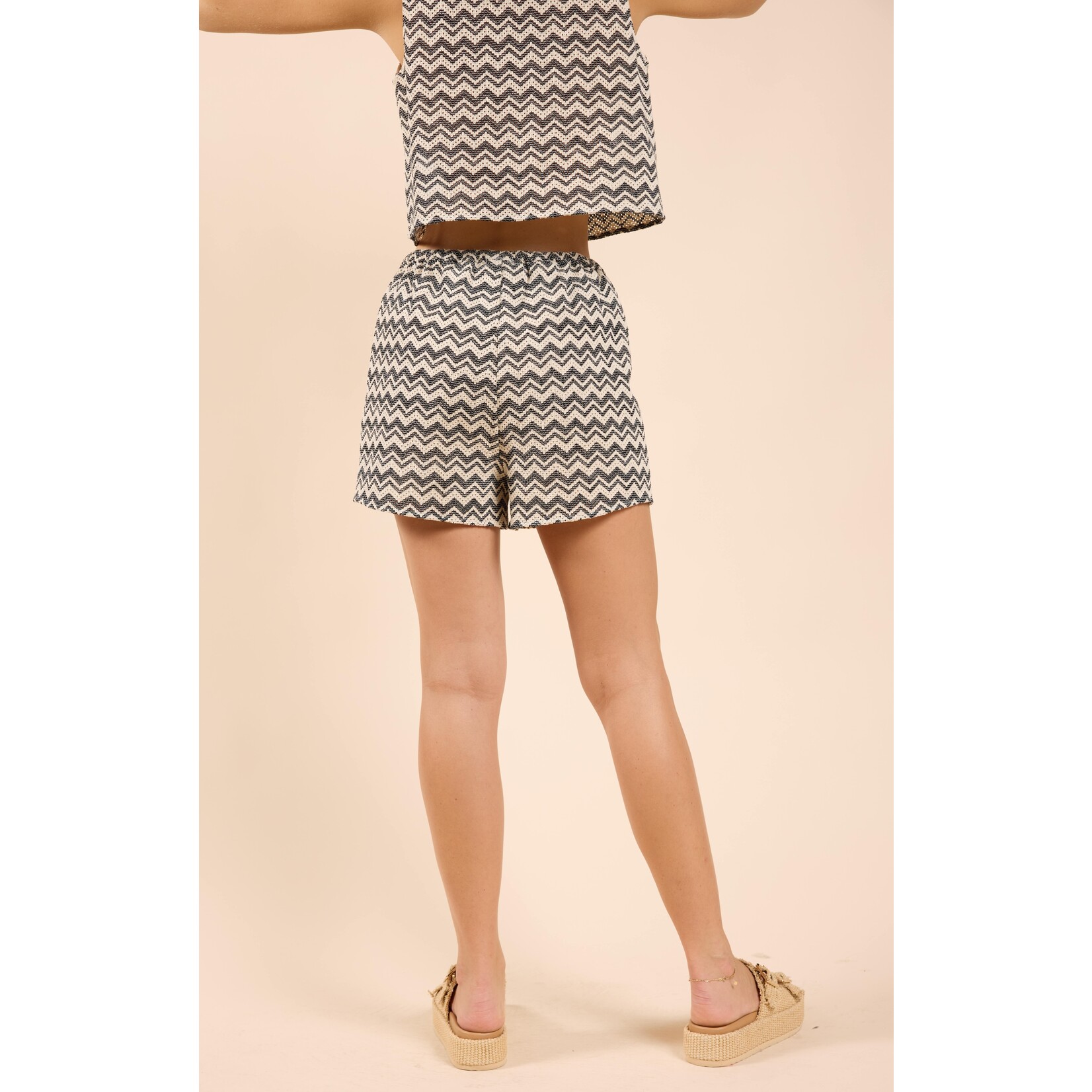 Sadie Sage SS Bewtween Chevron Short