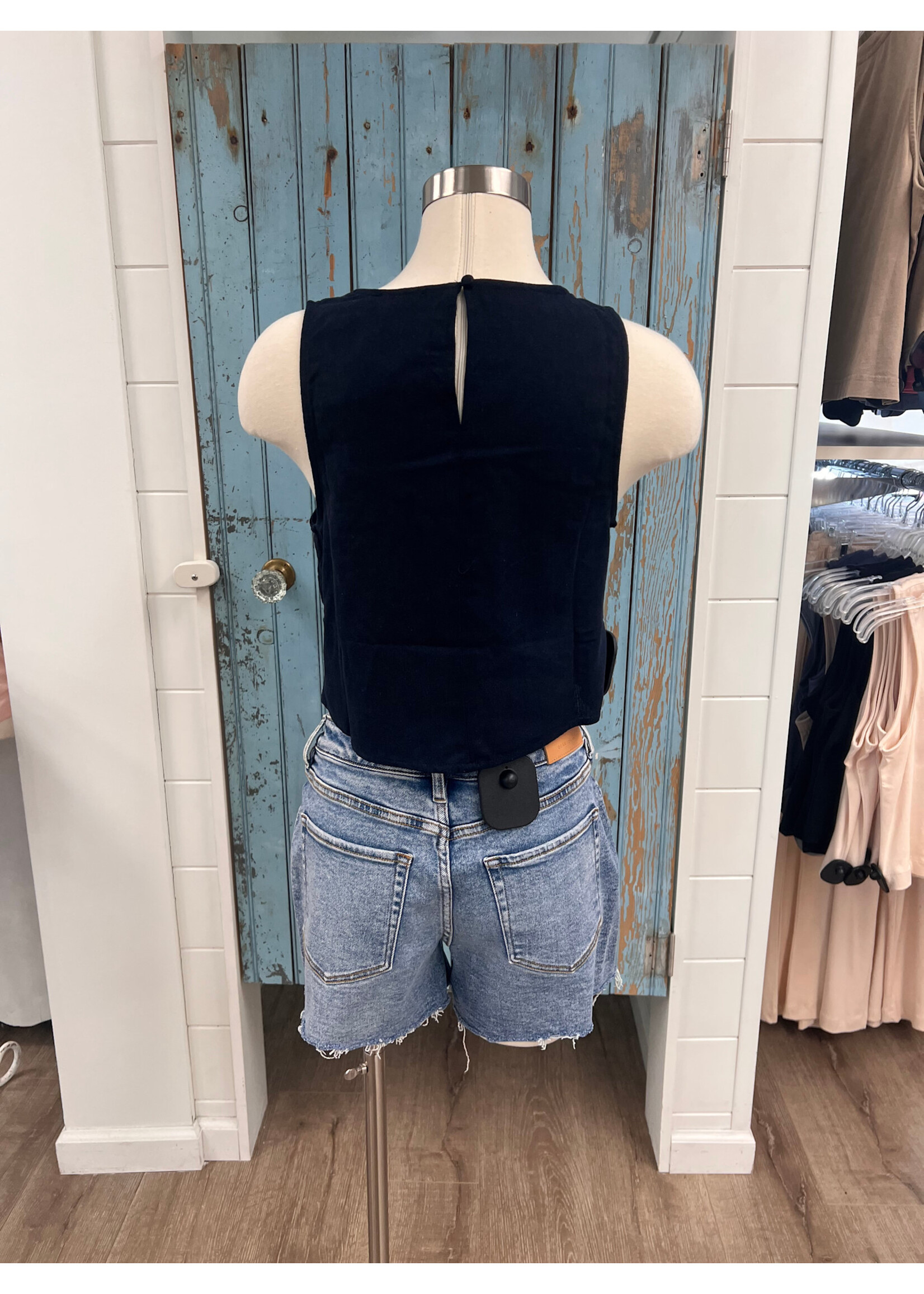 Blu Pepper BP Sleeveless Linen Blouse