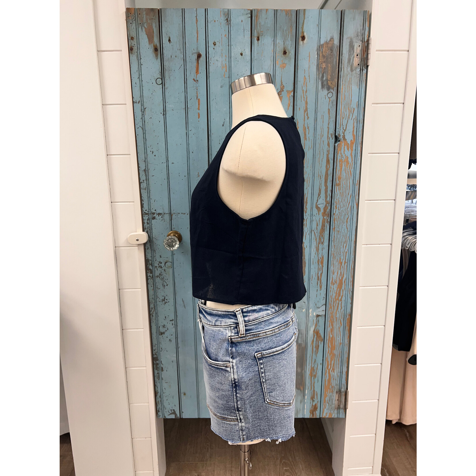 Blu Pepper BP Sleeveless Linen Blouse