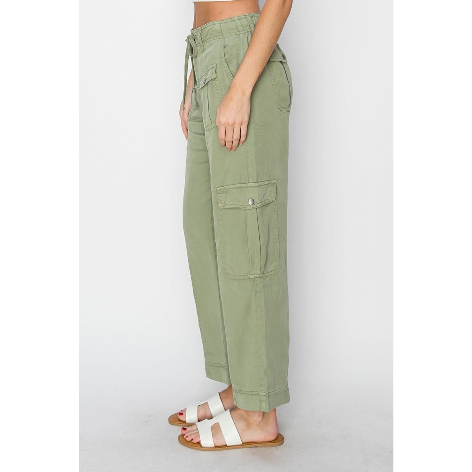 Risen R High Rise relaxed Cargo Pants