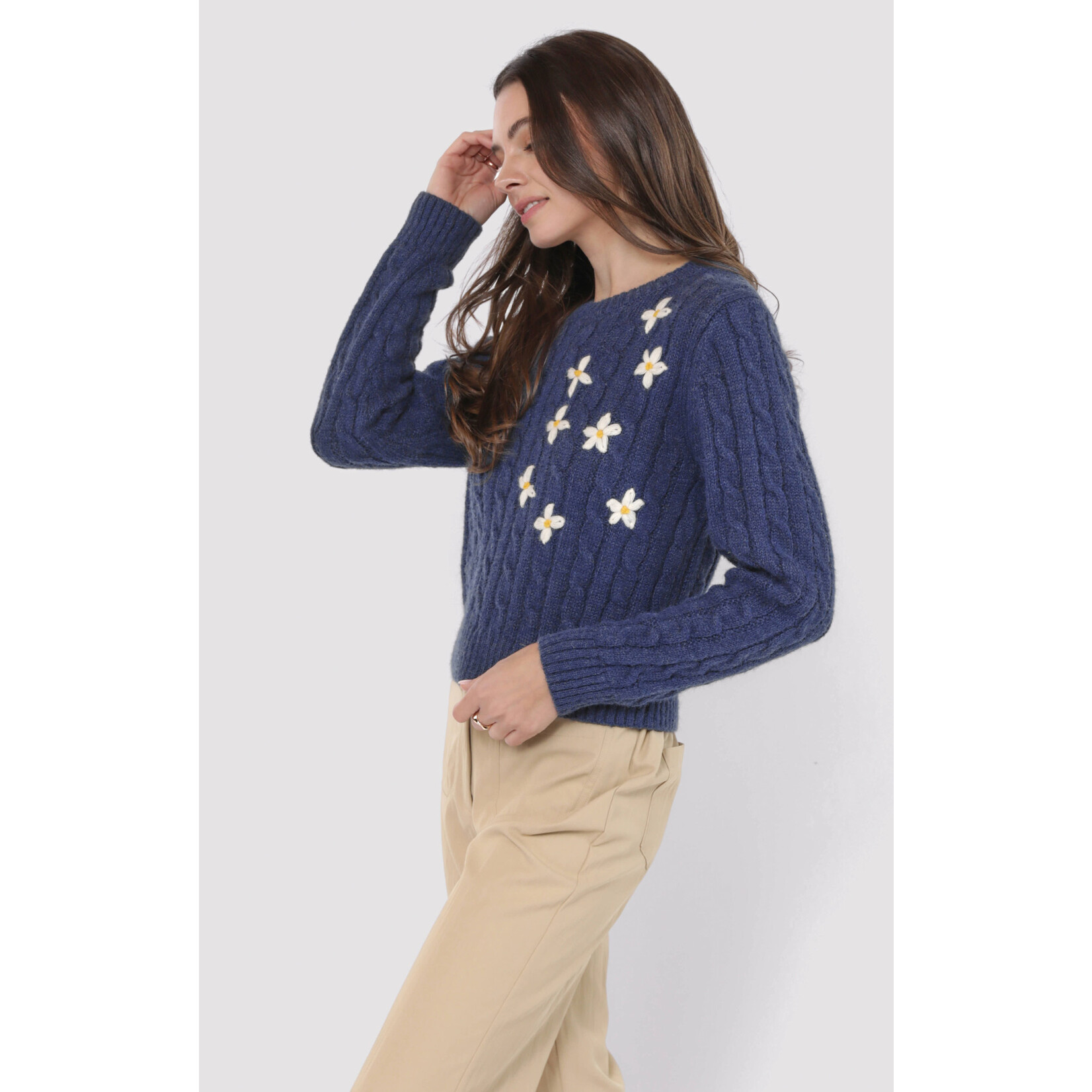 Sadie Sage SS Lulu Embroidered Daisy Sweater