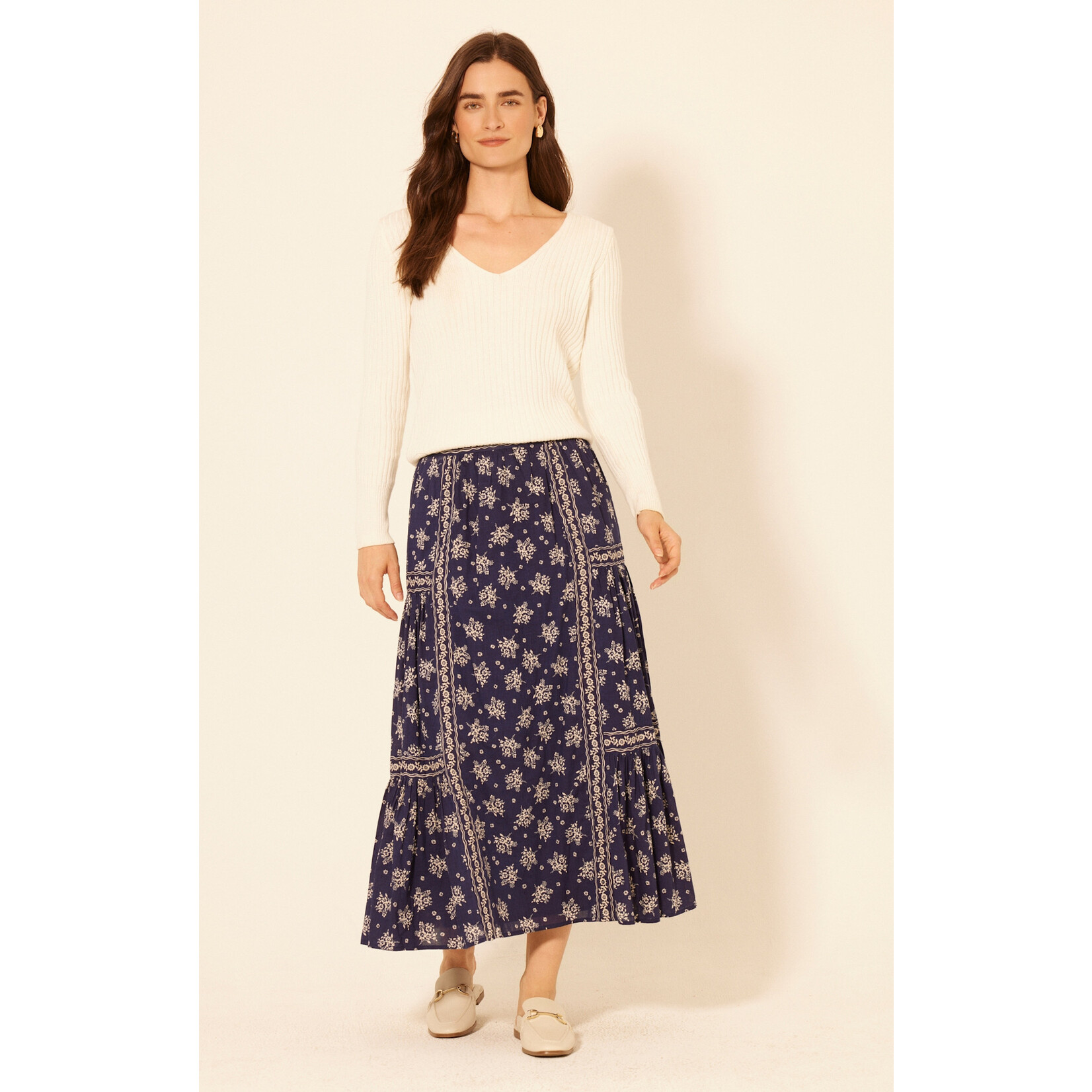 Billa 77 Bila Valley Crest Skirt