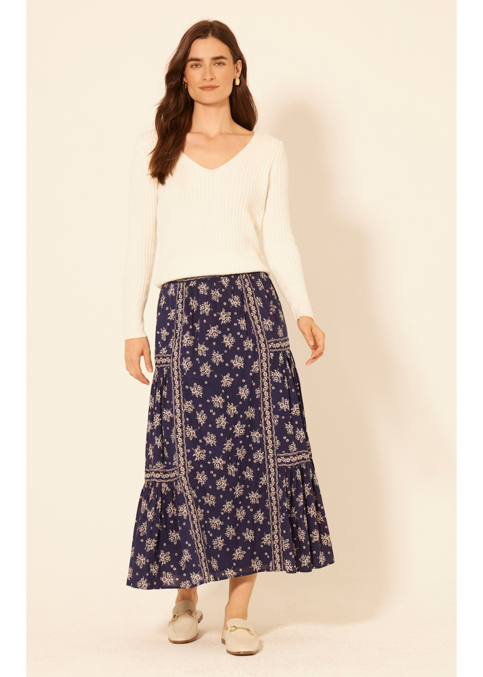 Billa 77 Bila Valley Crest Skirt