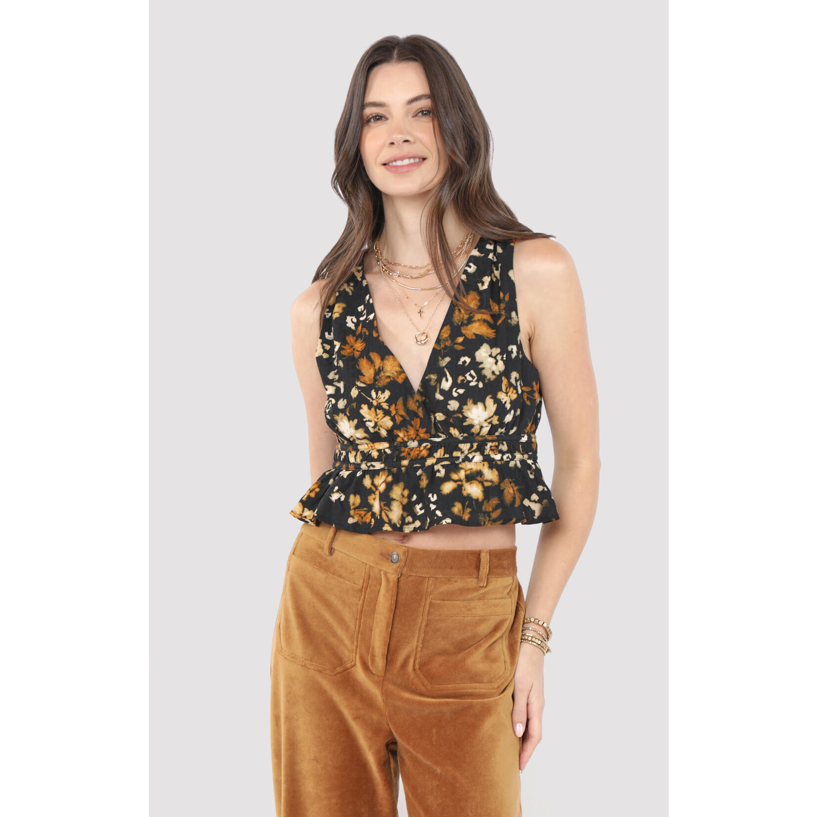 Sadie Sage SS With Ease VNeck Peplum Top