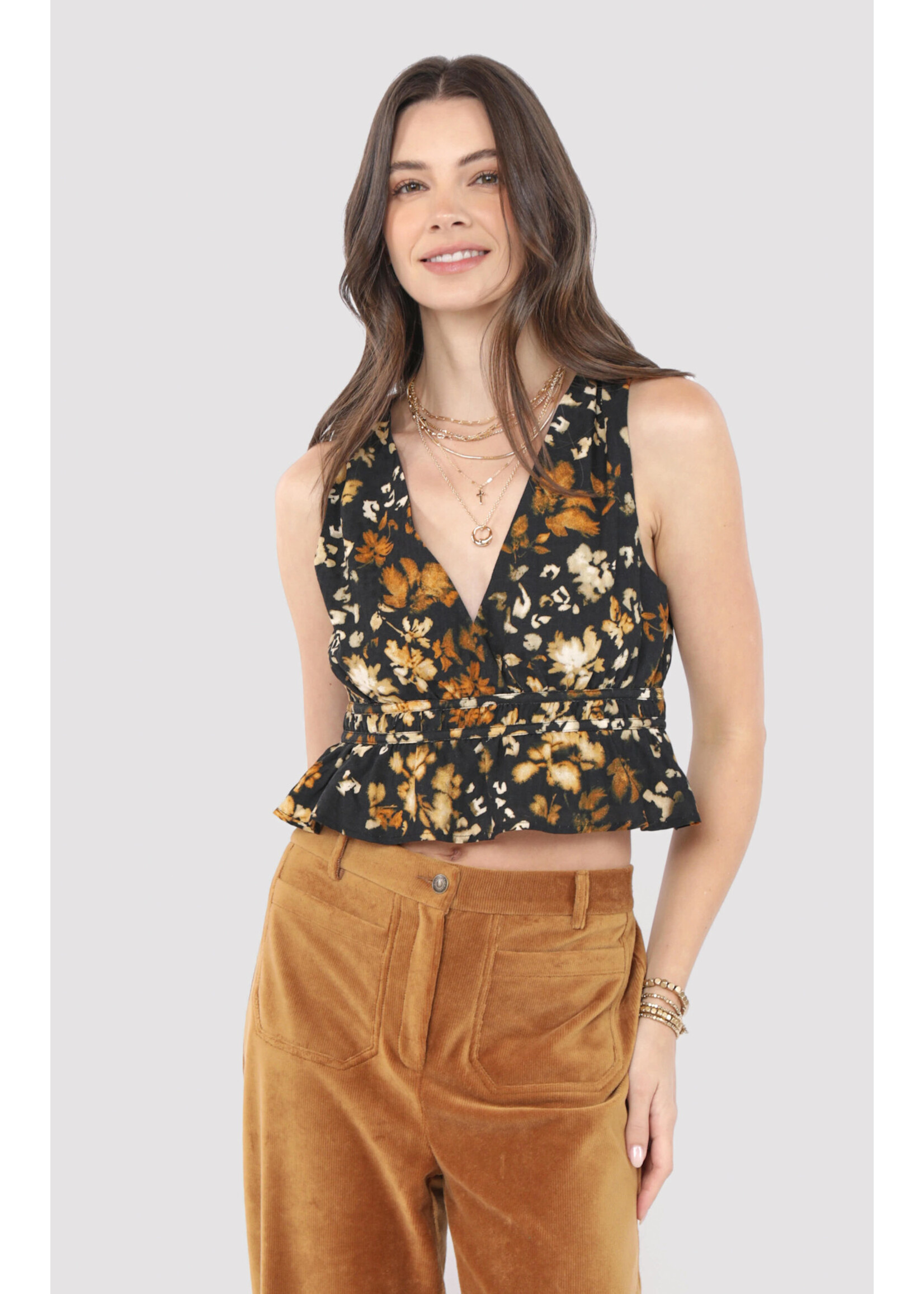 Sadie Sage SS With Ease VNeck Peplum Top