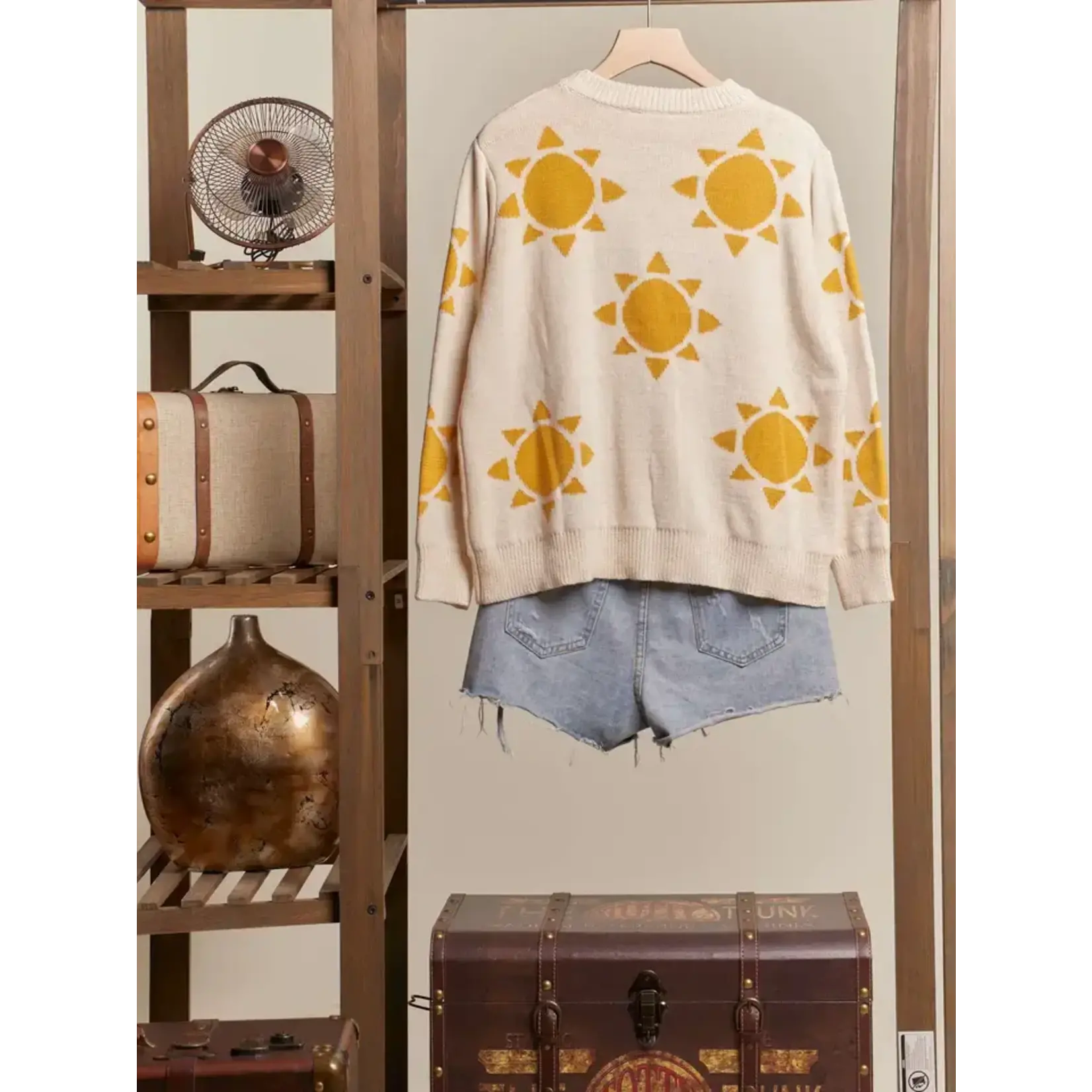 Mello Mello Sun Patched Sweater