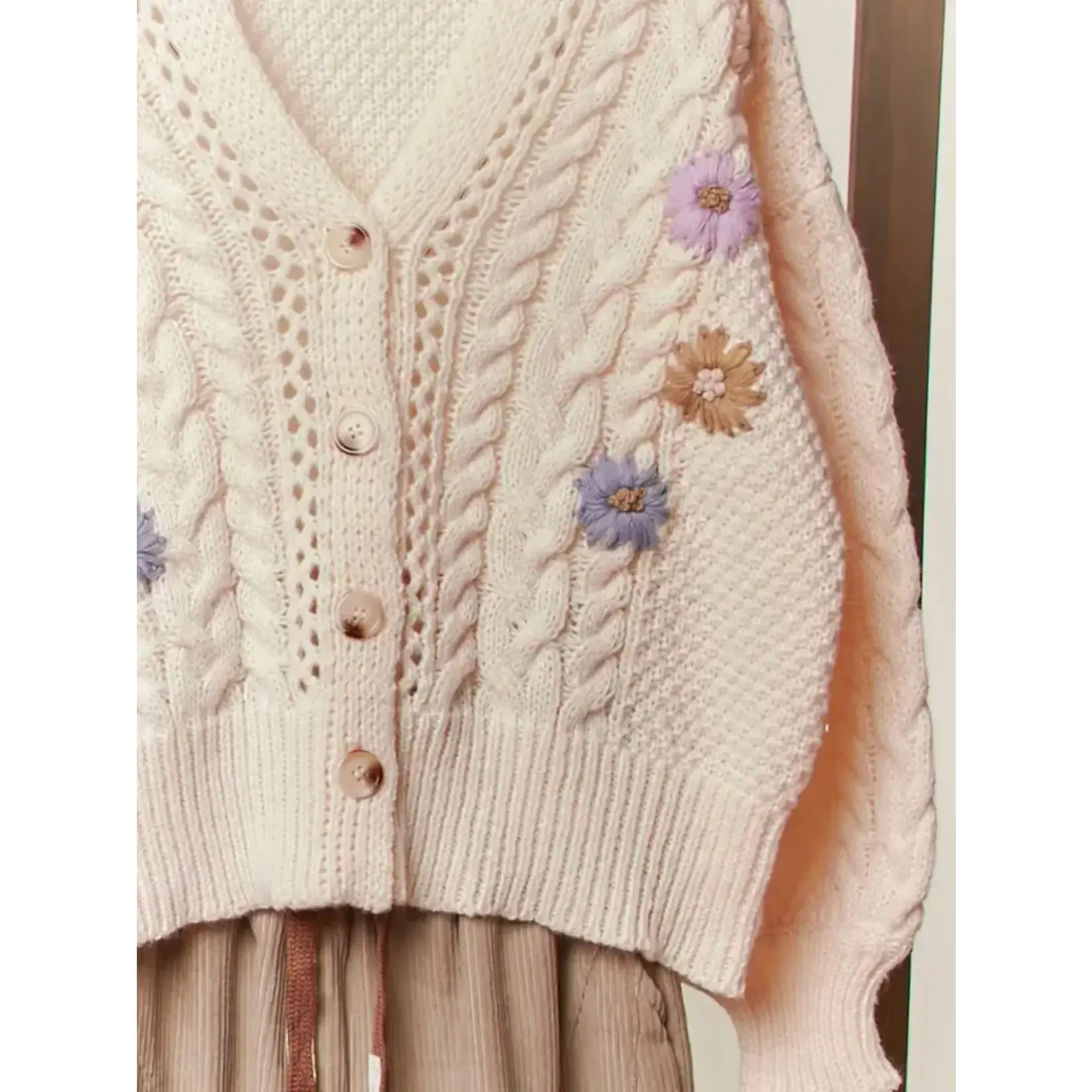 Mello Mello Daisy Patch Knit Cardigan