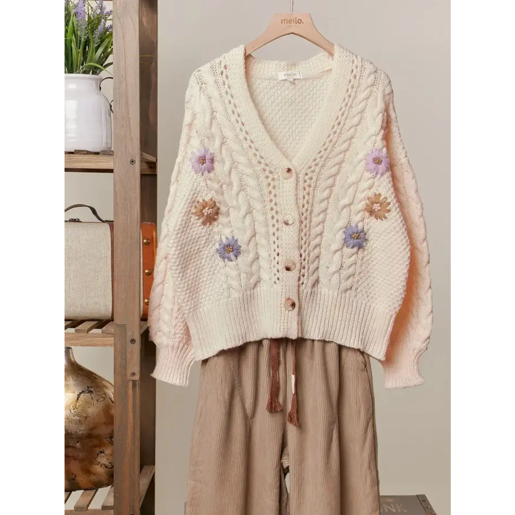 Mello Mello Daisy Patch Knit Cardigan