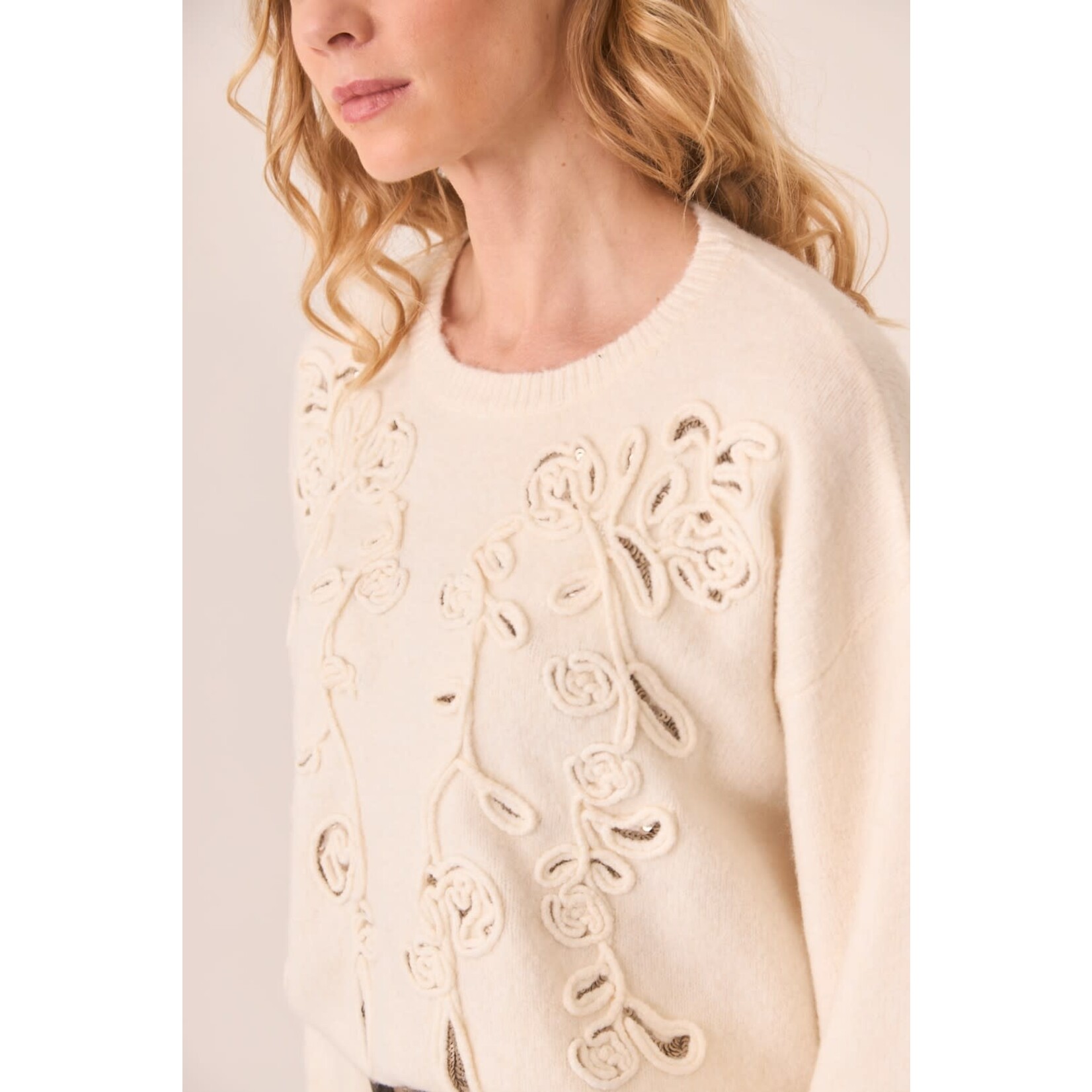NKN Nekane NKN Floral Embroidered Sweater