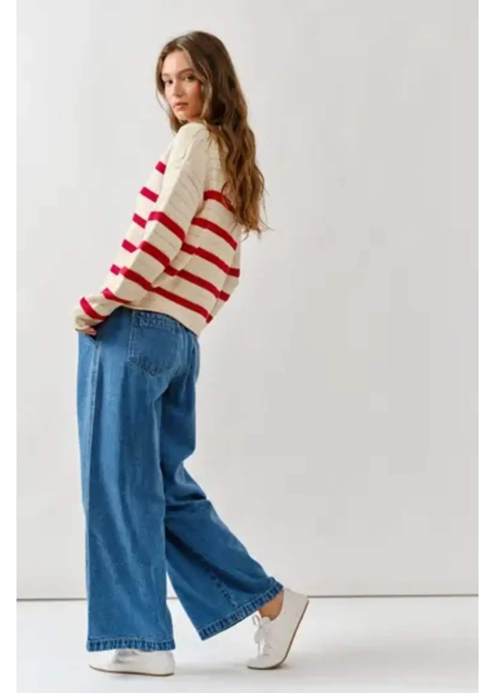 Aaron & Amber A&A  Lace Up Relaxed Fit Swtr