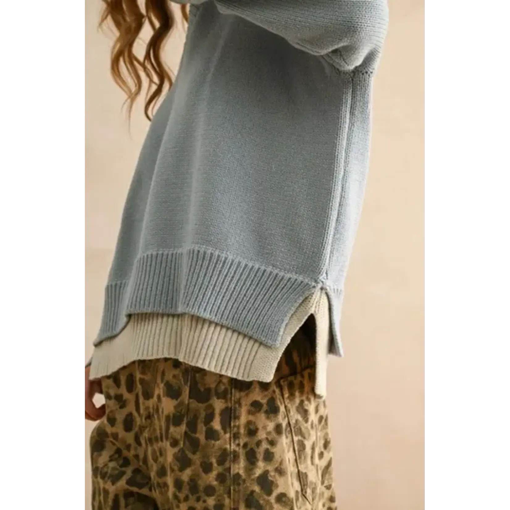 Miou Muse MM Color Combo V-Neck Swtr Top