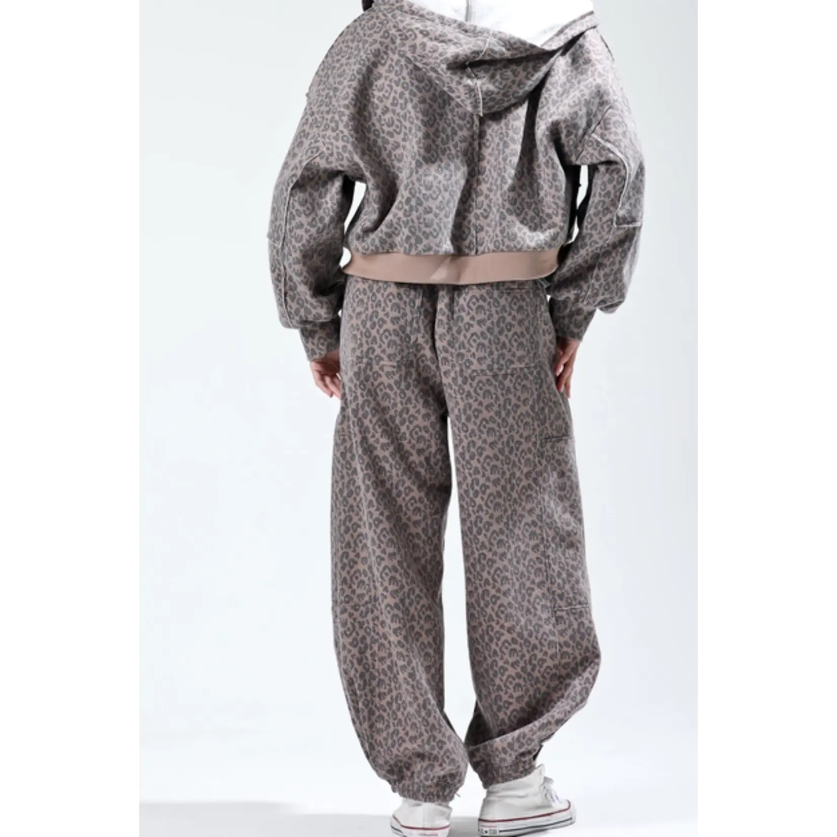 NoaBoa NoaBoa Leopard Print Sweatpants