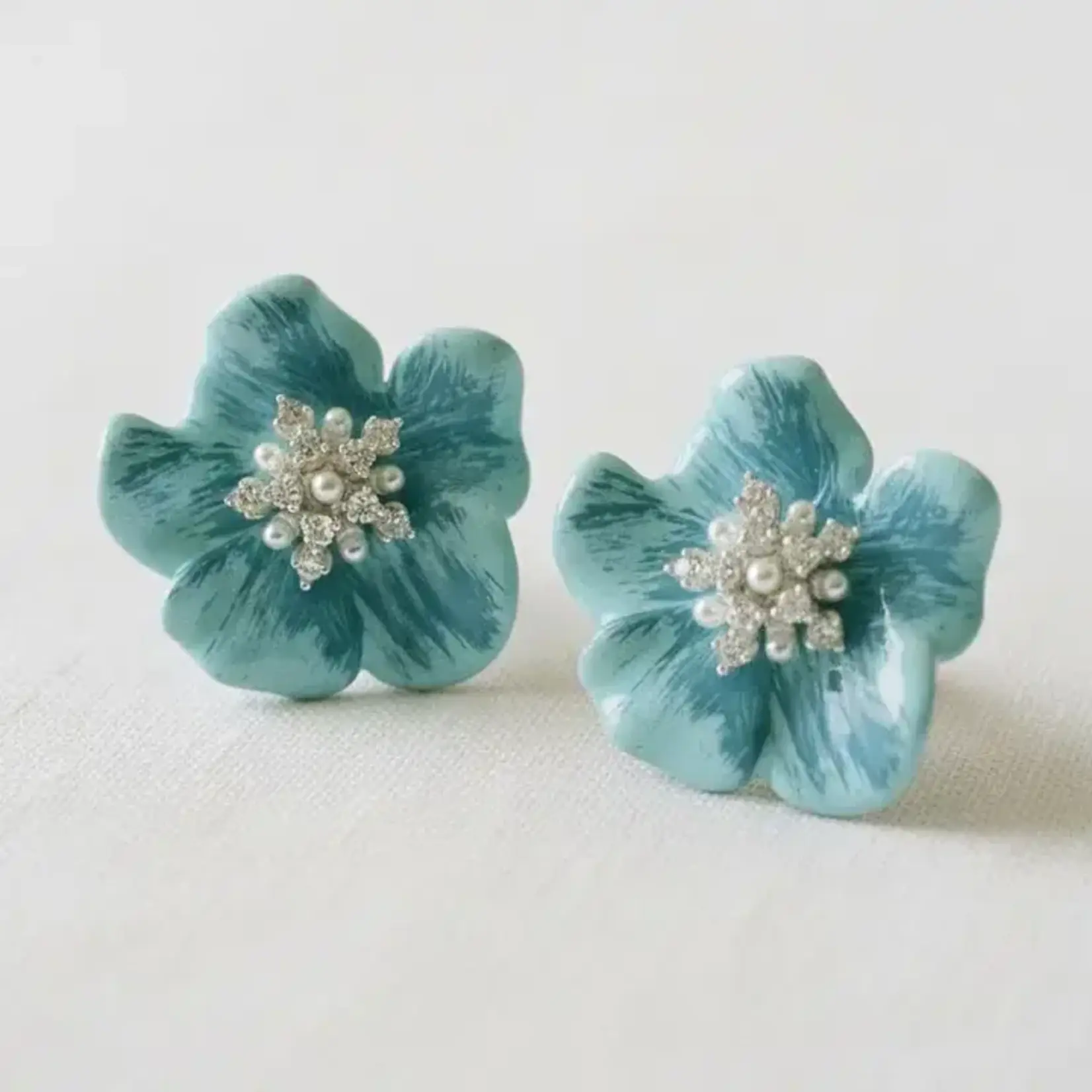Ellemadera Flower Stud