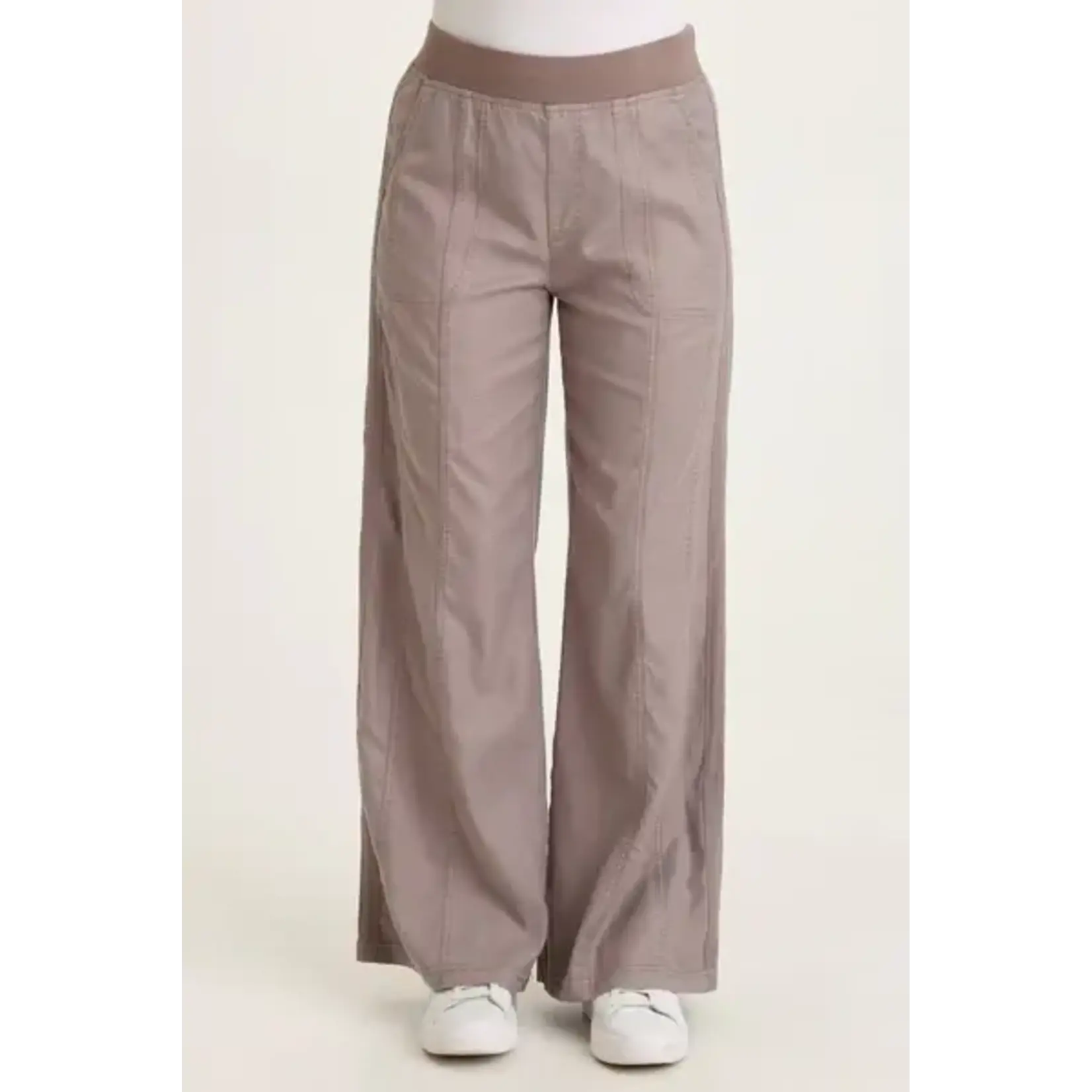 XCVI Geraldine Pant