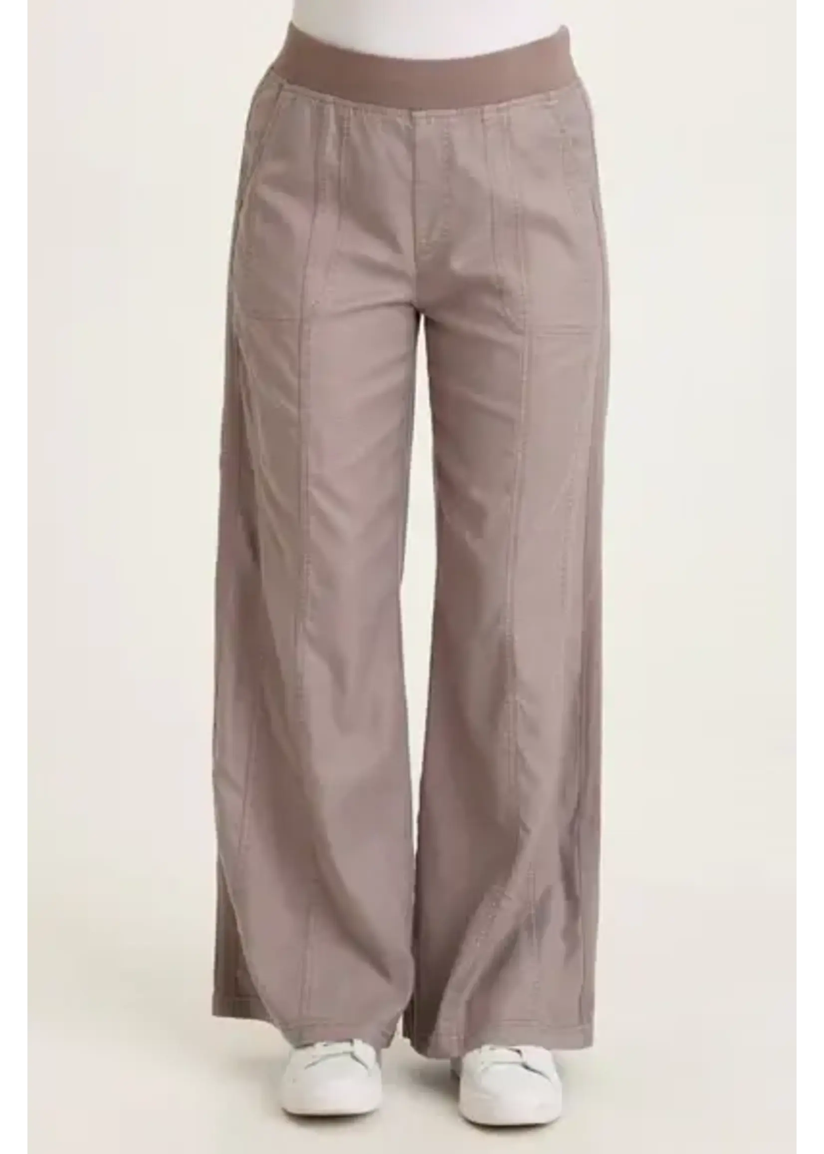 XCVI Geraldine Pant