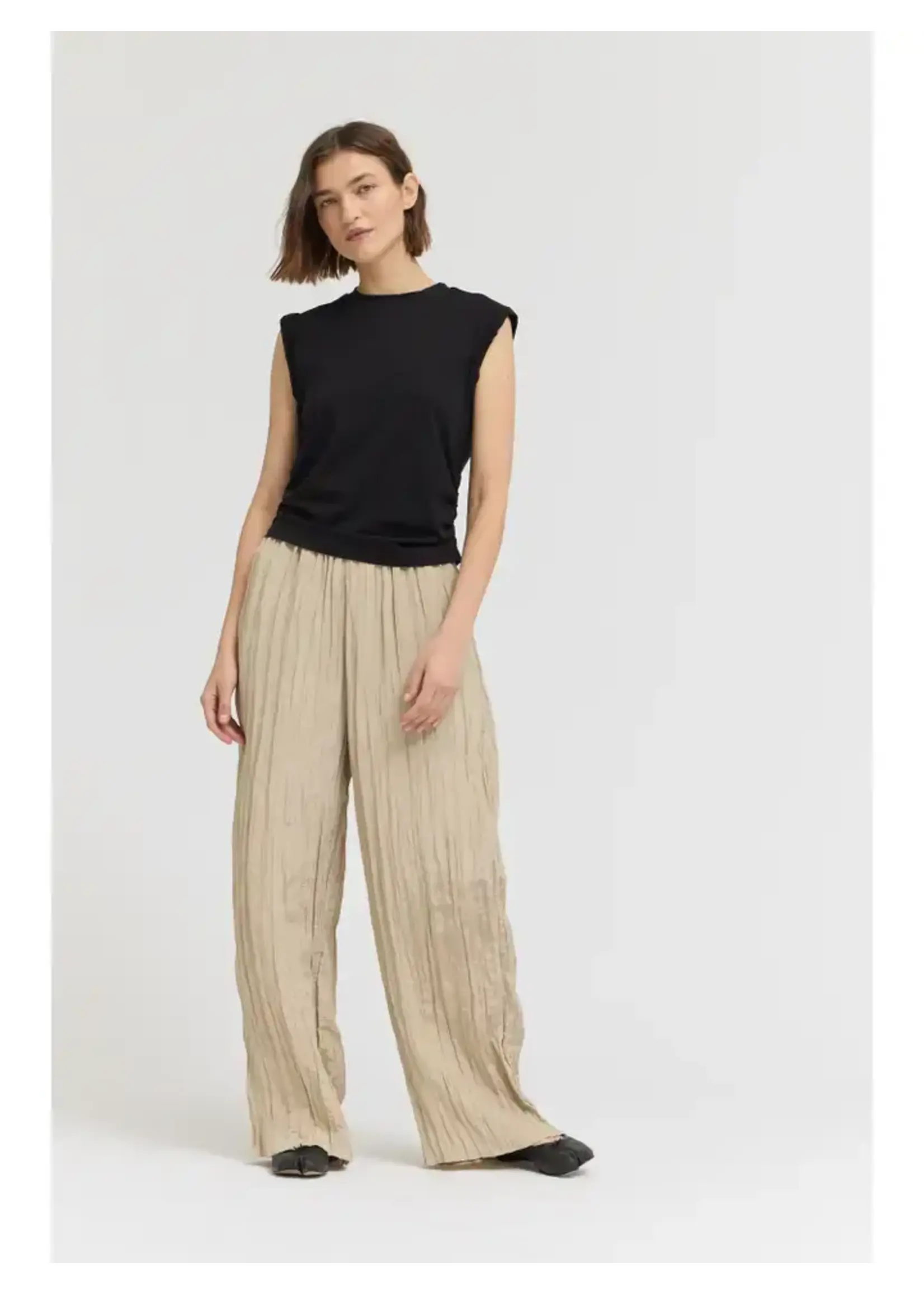 Grade & Gather G&G Black Ruched Tee