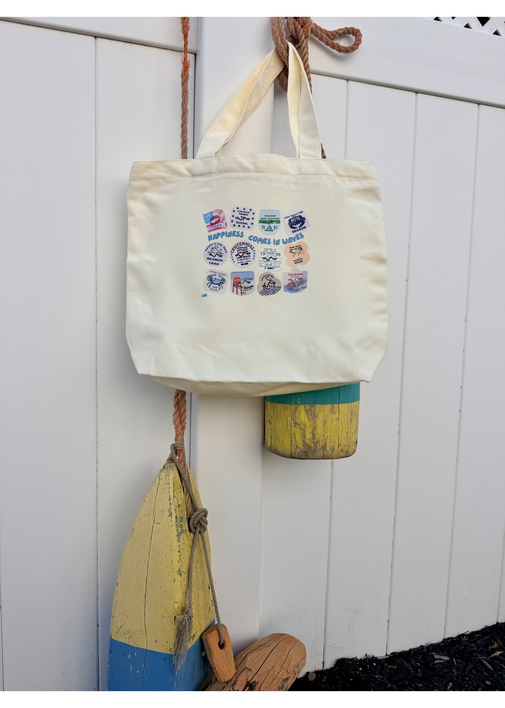 Wink W Happiness Comes in Waves Tote