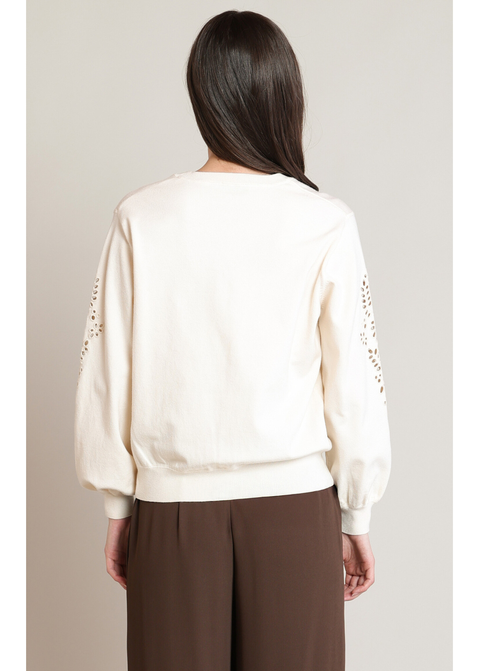 Dex Dex Embroidered Sweater