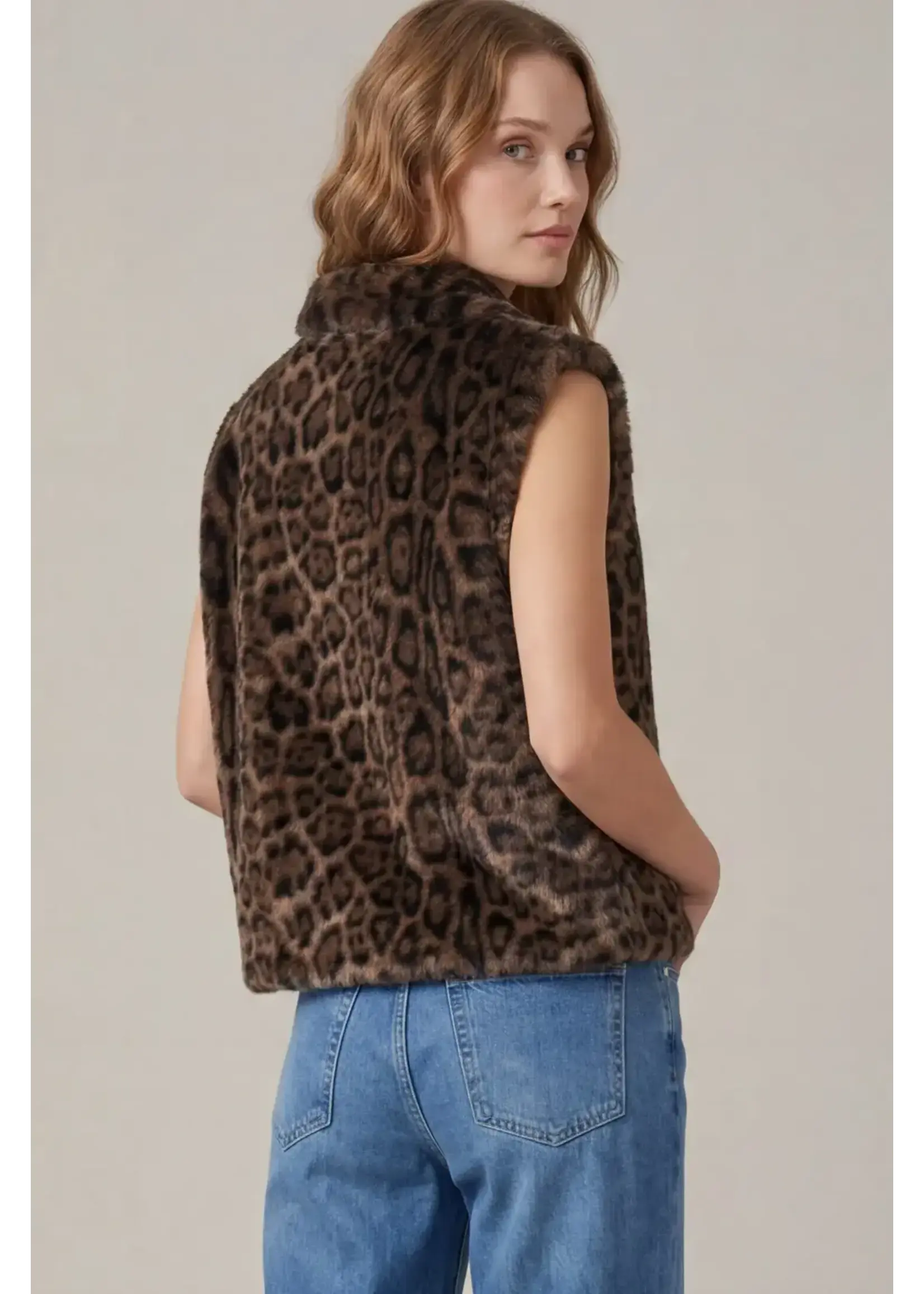 She & Sky S+S Faux Fur Leopard Vest