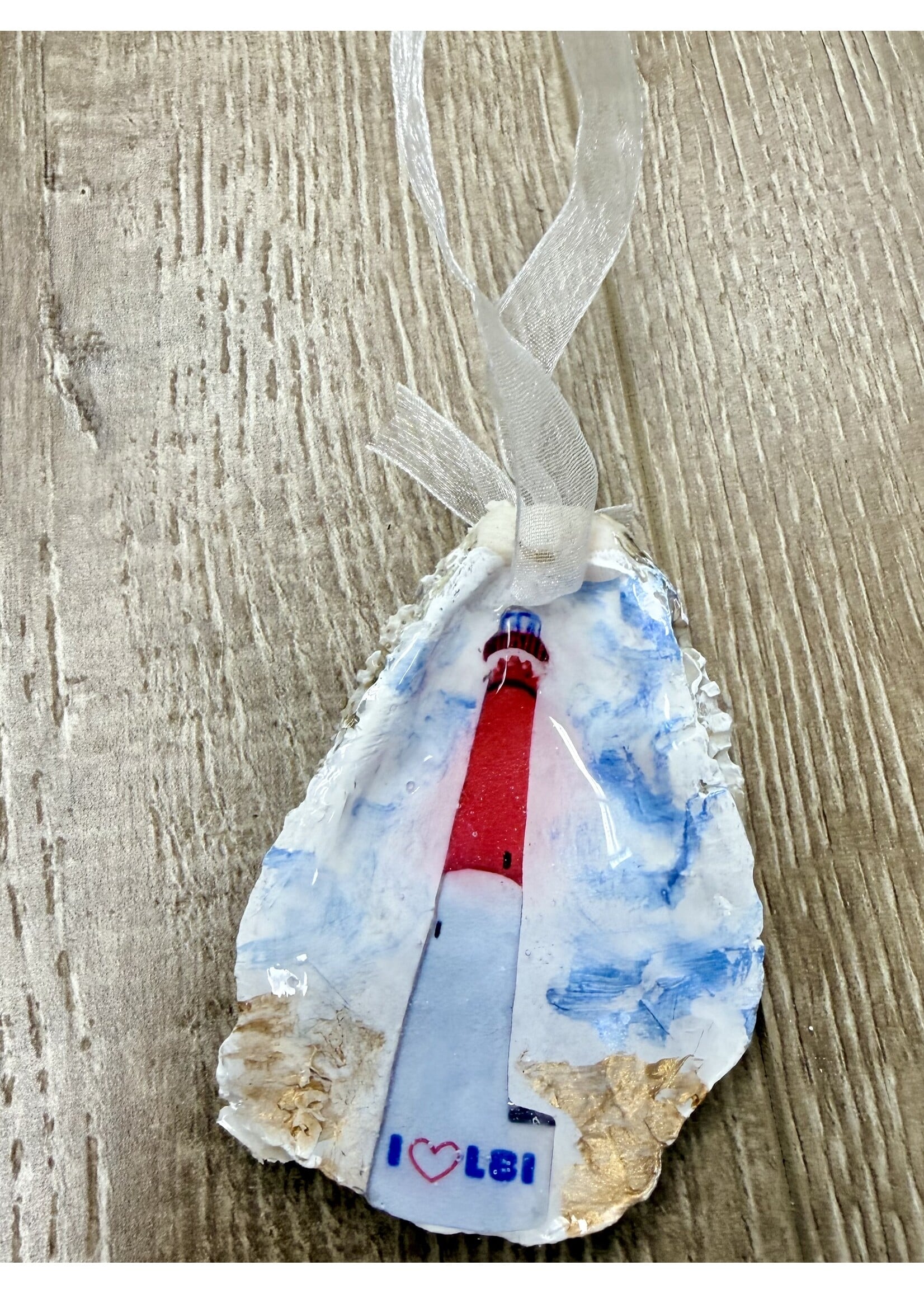 Wink W Oyster Ornament