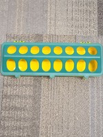 Linear Chick Feeder Yellow/Green