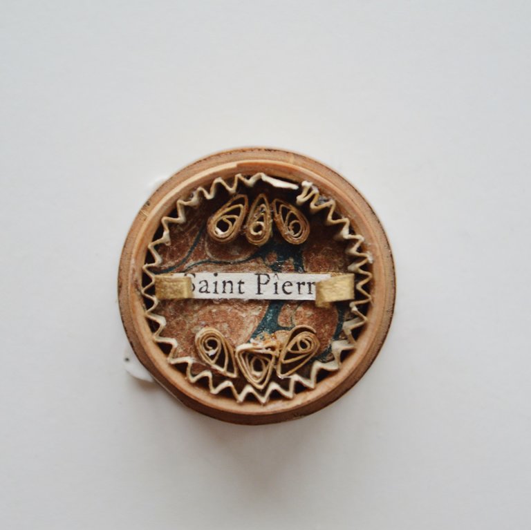 Vintage Paperolle Reliquary, Saint Pierre