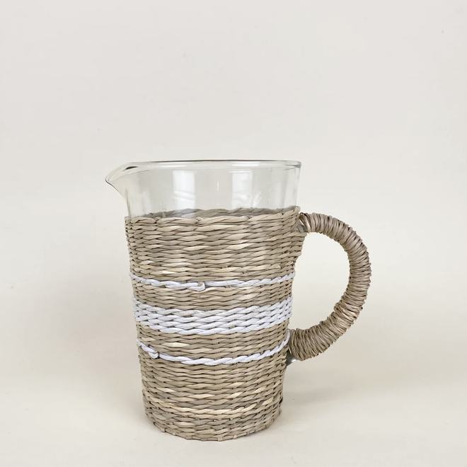 https://cdn.shoplightspeed.com/shops/643137/files/53263510/660x660x1/white-seagrass-pitcher-1.jpg