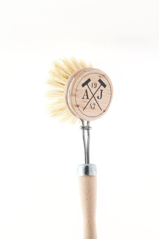 Traditional Handled Dish Brush