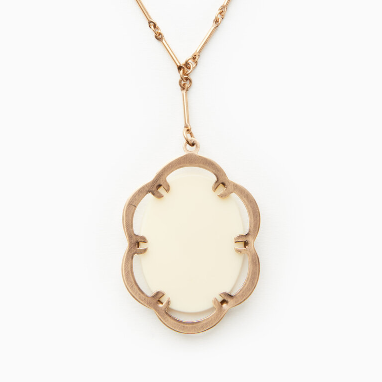Fallen Aristocrat Lady with Doves Pendant Necklace
