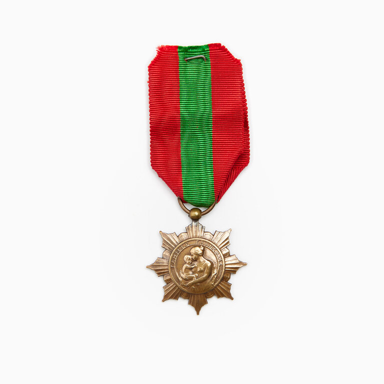 Medal of the French Family