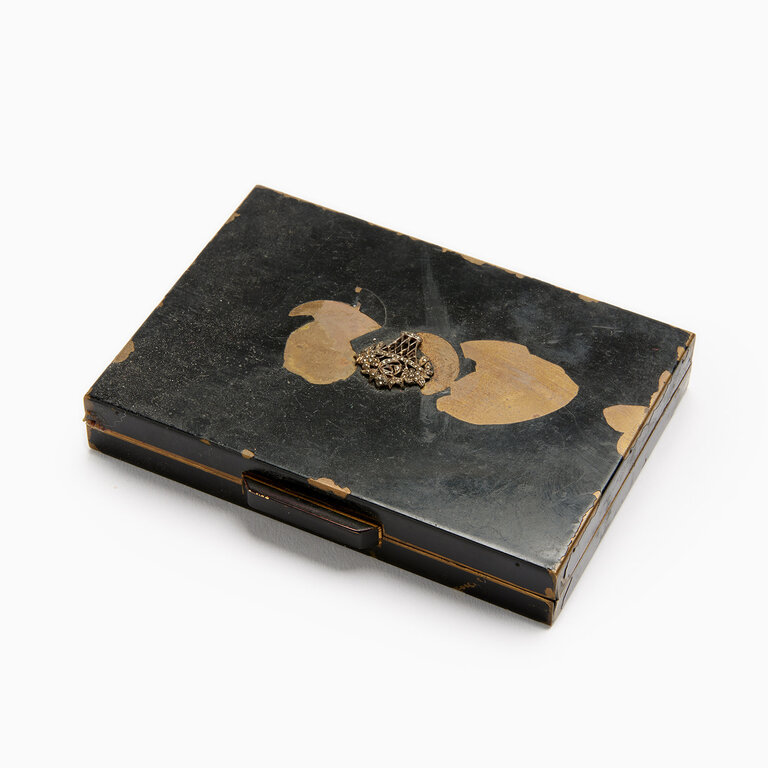Antique Makeup Kit