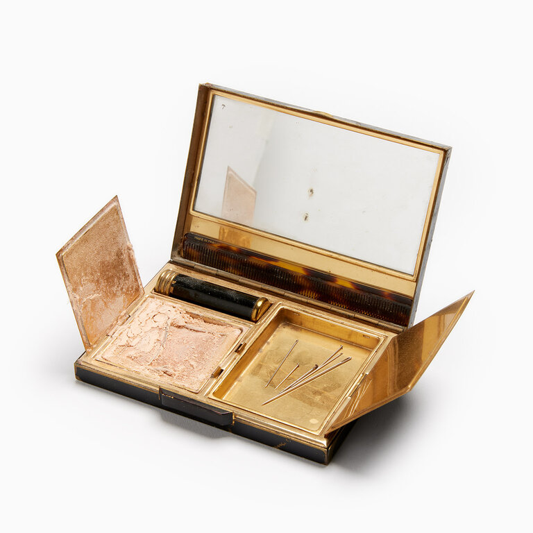 Antique Makeup Kit