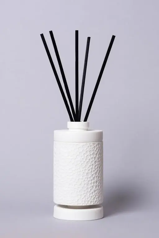 Rosa Luna Reed Diffuser