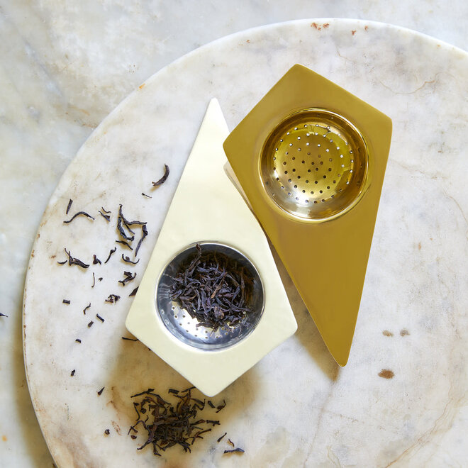 Brass Belgrano Tea Strainer Brass Belgrano Tea Strainer