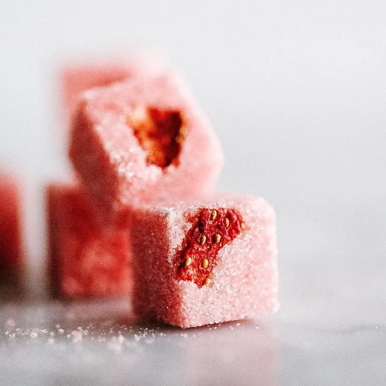 Strawberry Sugar Cube Cocktail Kit