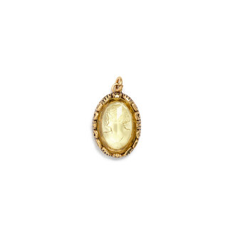 Fallen Aristocrat Jonquil Glass Cameo Charm