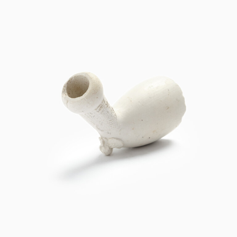 Antique French Clay Pipe 40