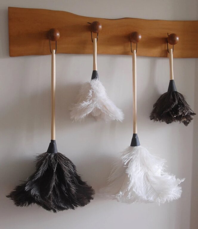 Natural 39in Feather Duster