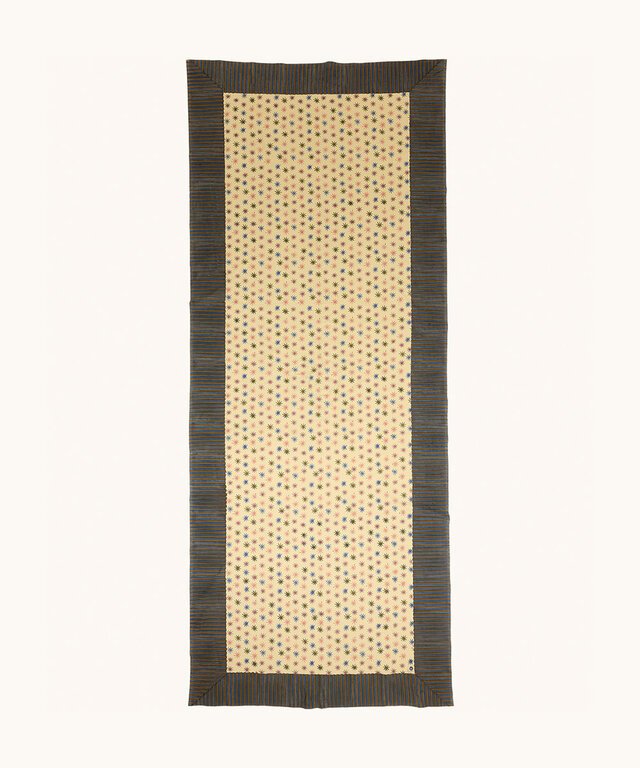 Nora Star 63"x138" Tablecloth