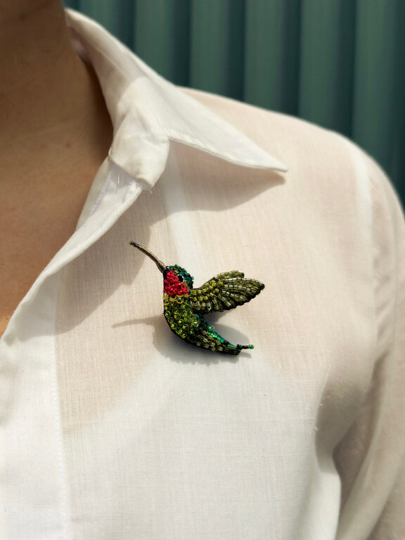 Brooch- Ruby Throated Hummingbird